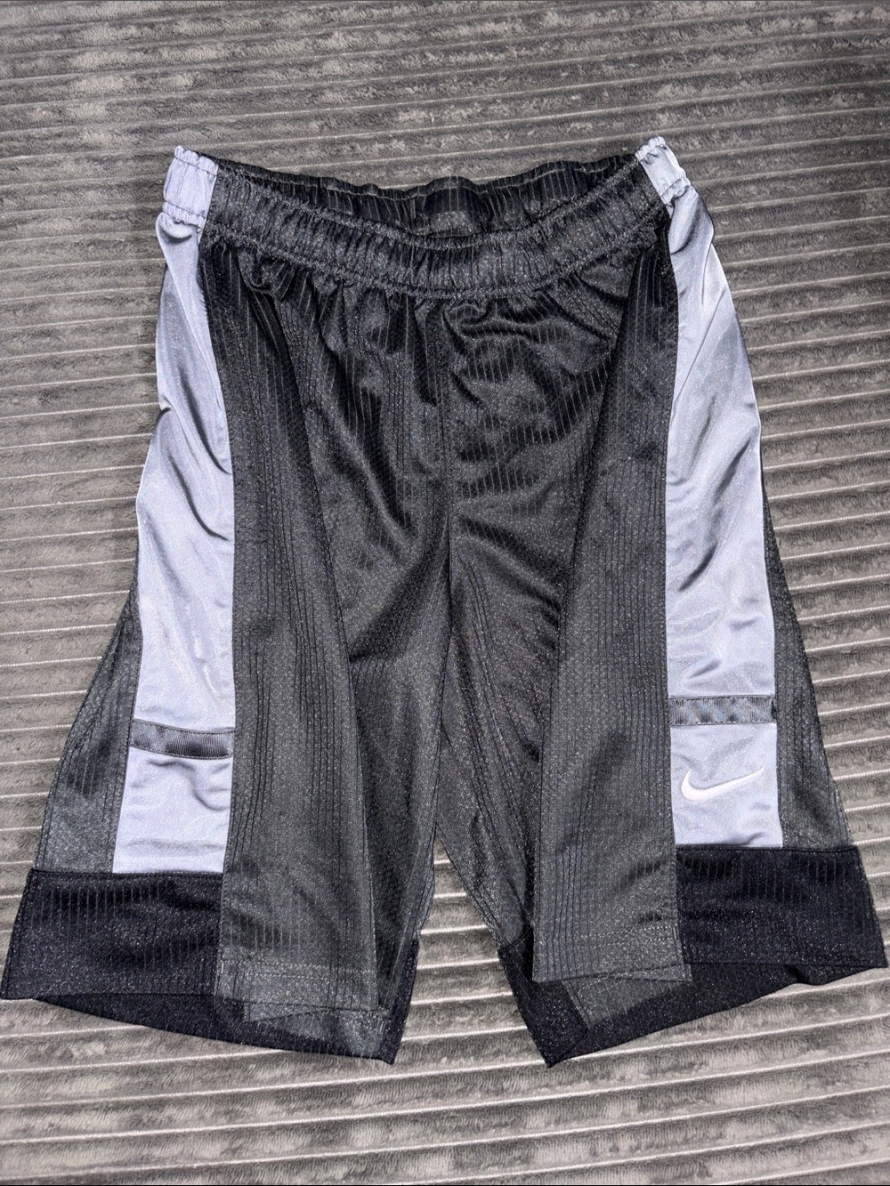 Nike Men's Black and Gray Performance Basketball Shorts